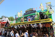 Dschungel Bogenschießen auf dem Herbstfest Rosenheim 2023 (©Foto: Martin Schmitz)